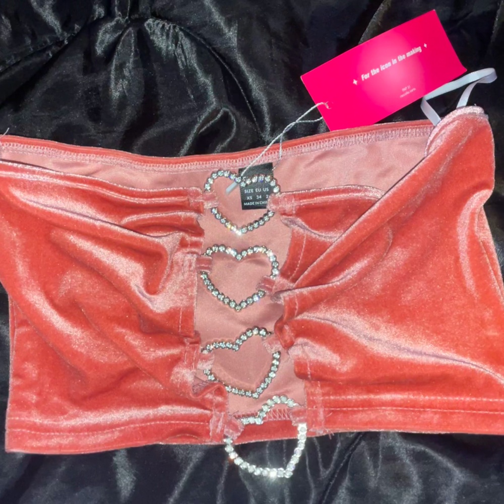 xs, tube top heart cut out